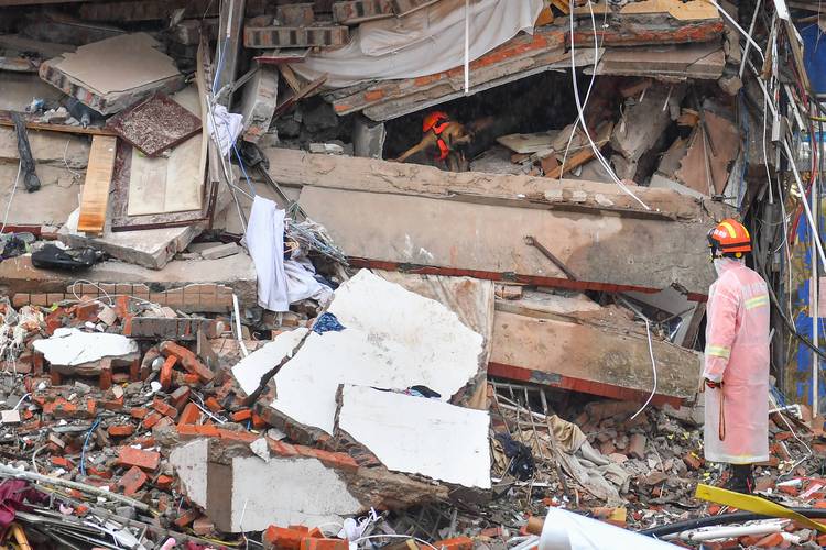 新门内部资料最快更新和在建楼房倒塌致11死与在建楼房倒塌事件