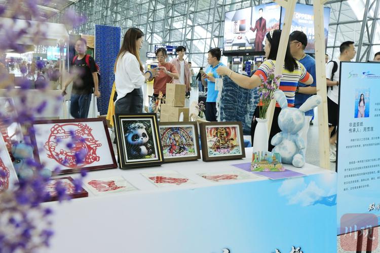 新澳今天晚上9点30分开门吗香港和大爷打非遗女人拳与大爷打非遗女人拳击视频